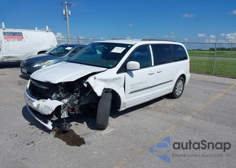 2015 Chrysler Town & Country Touring from USA, damaged, VIN 2C4RC1BG1FR697899